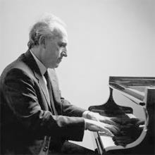 Maurizio Pollini playing